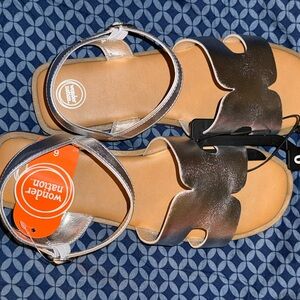 Wonder Nation Shimmering Silver Sandals